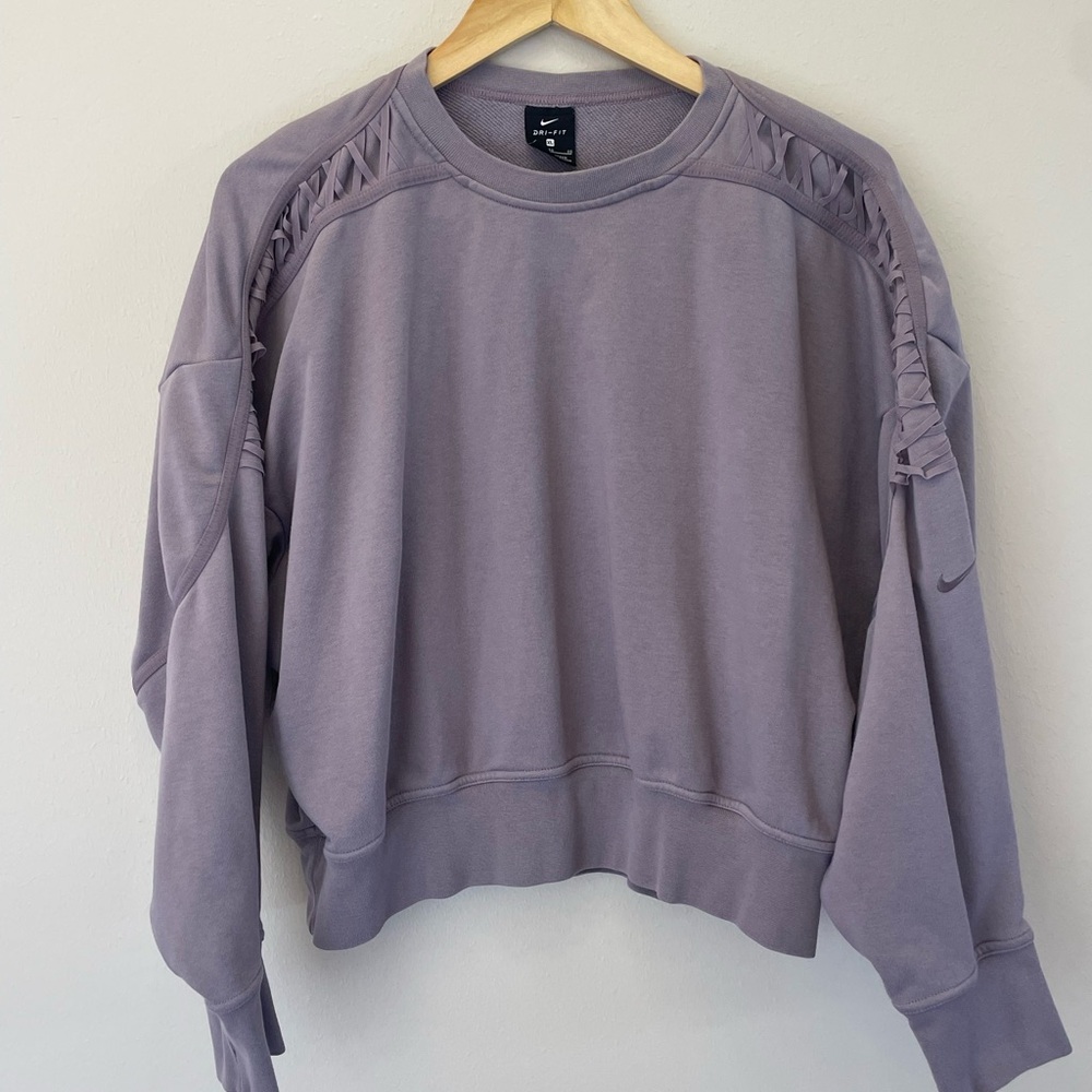 Nike Dri-fit sweatshirt